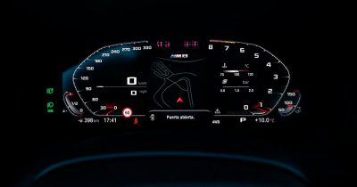 BMW M8 Competition 09
