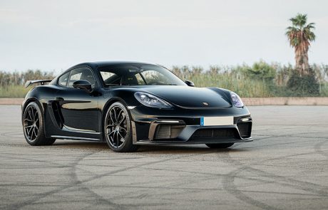 Porsche 718 Cayman GT4 01