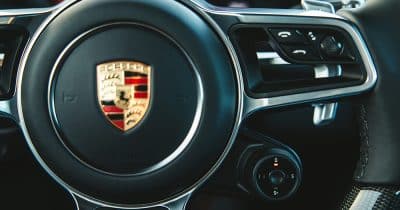 Porsche 718 Cayman 4 steering wheel