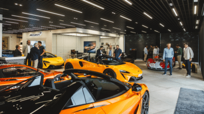 Visita McLaren Barcelona & Chealse 1979