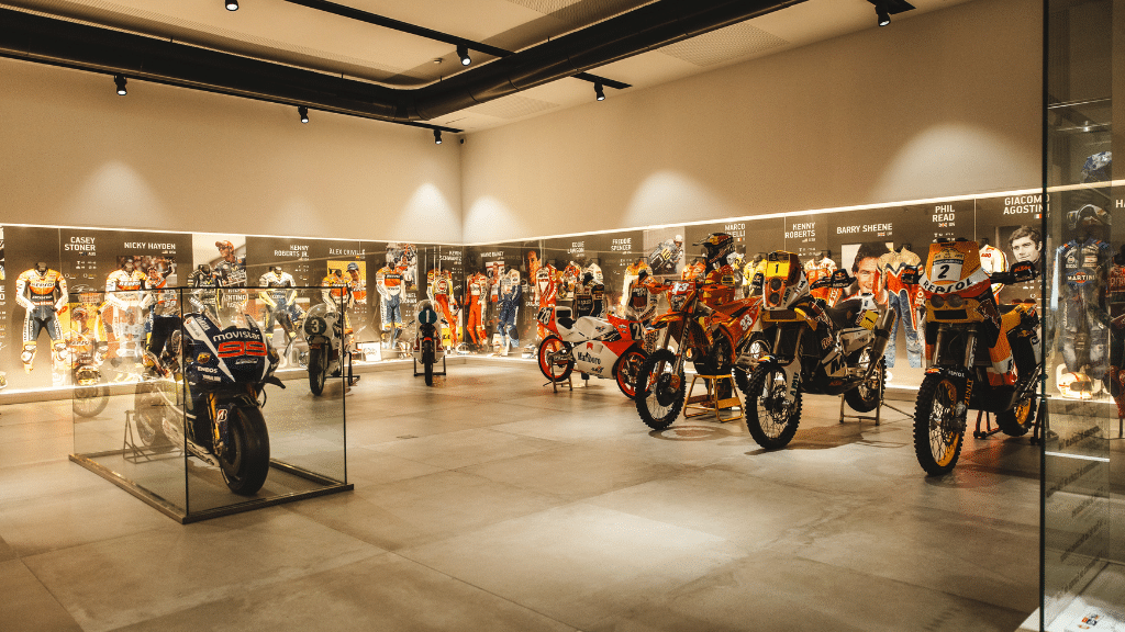 Visita McLaren Barcelona & Chealse 1979