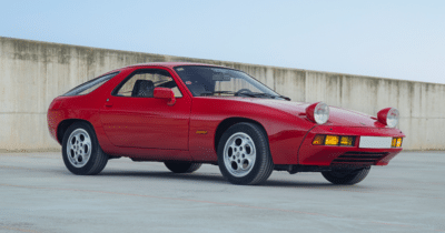 Porsche 928