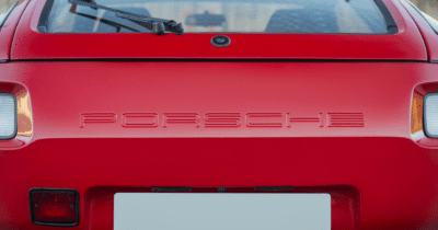 Porsche 928
